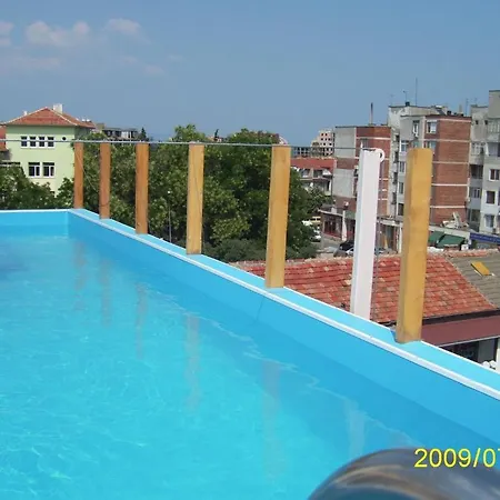 Hotell Ines 3*